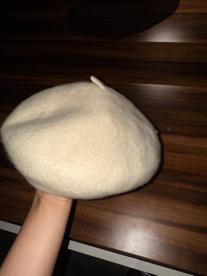 Берет женский
