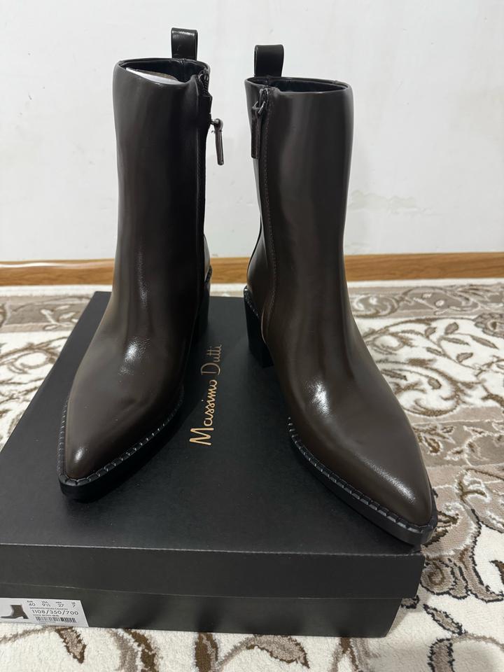 Женские кожаные ботильоны Massimo Dutti