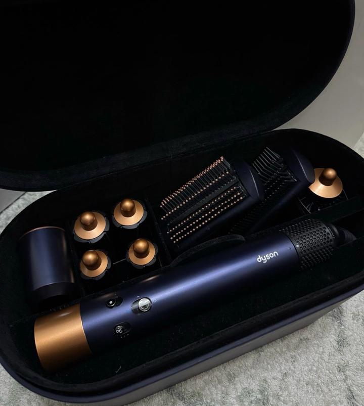 Стайлер для волос Dyson