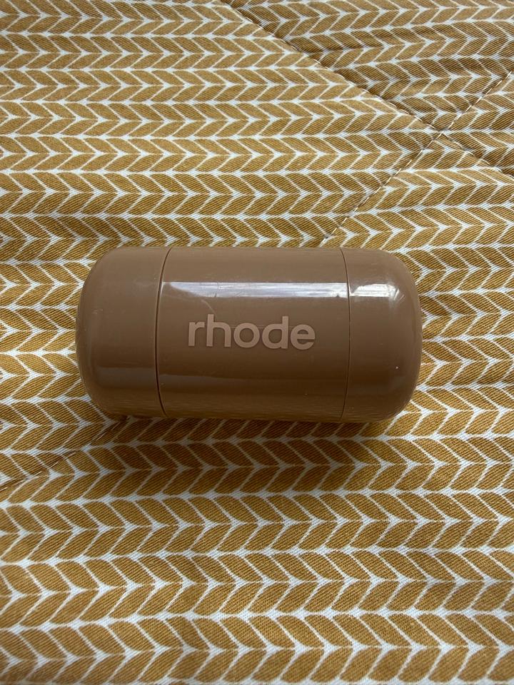 Румяна в стике Rhode