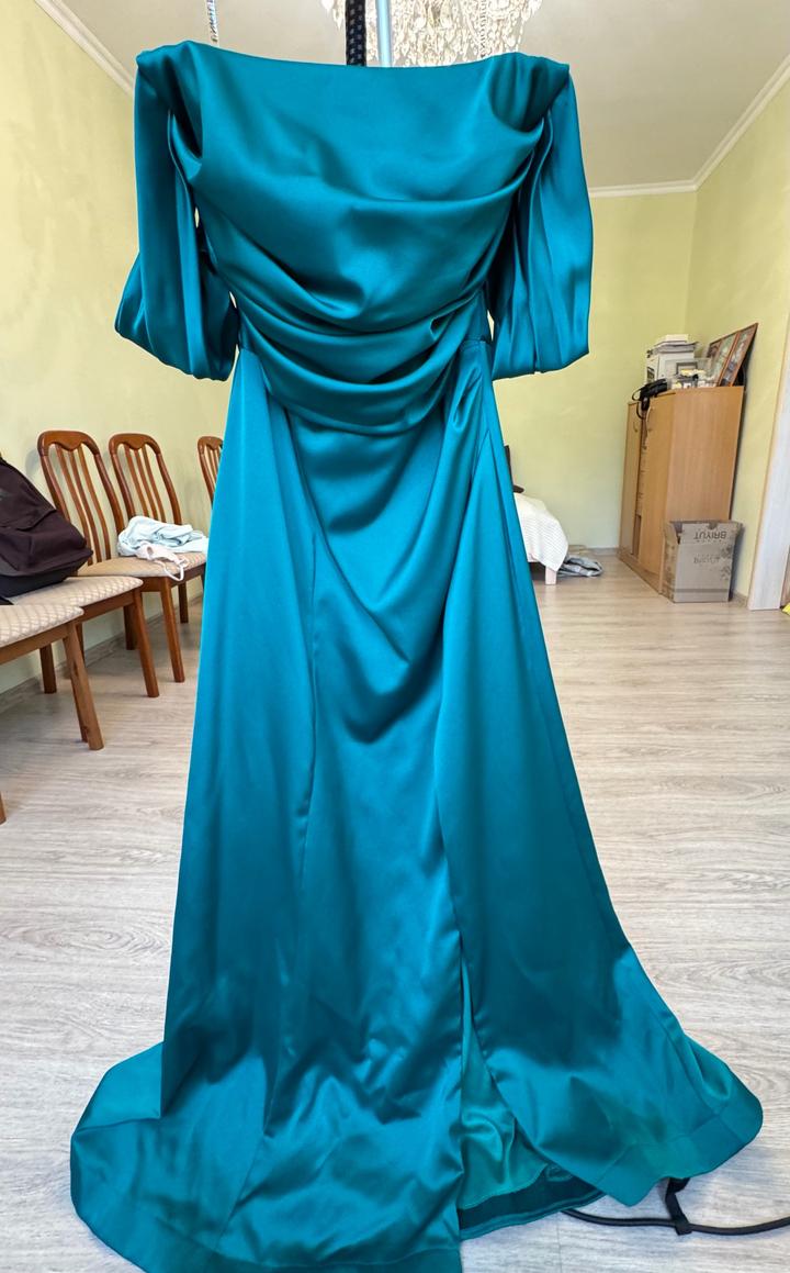Emilia Sposa Атласное вечернее платье в пол