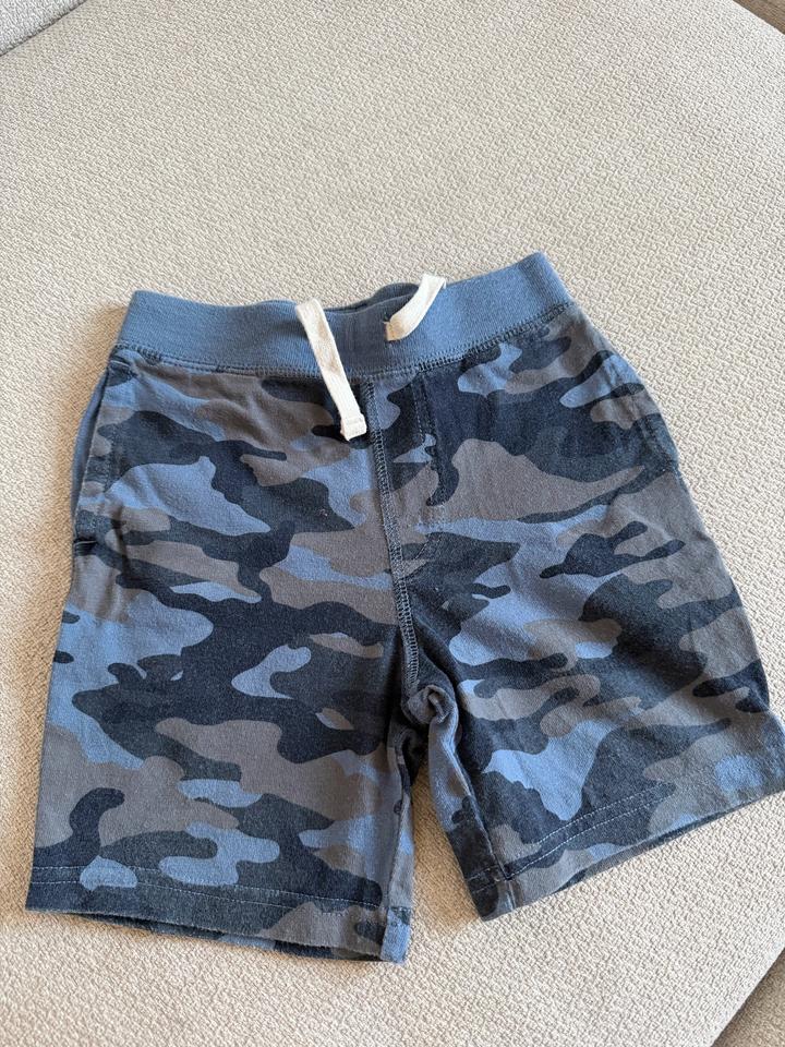 Шорты Gap