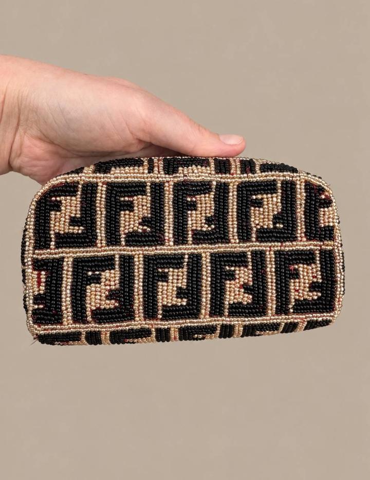 Fendi косметичка из бисера