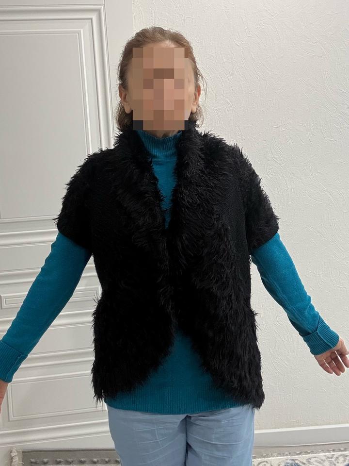 Жилет безрукавка с ворсом