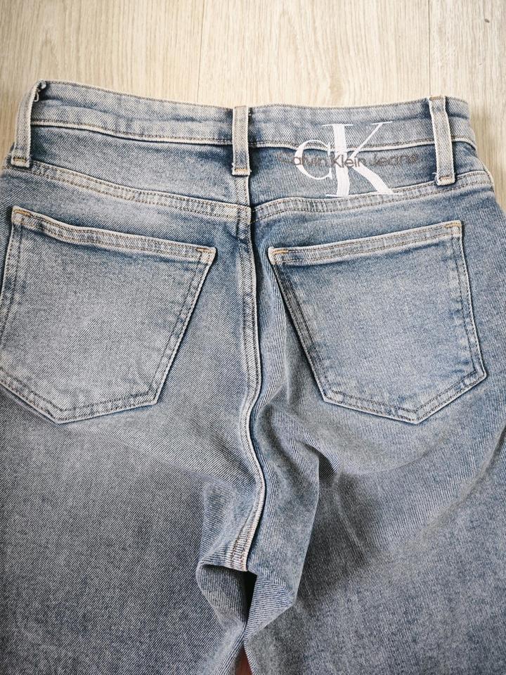 Джинсы Calvin Klein s-m