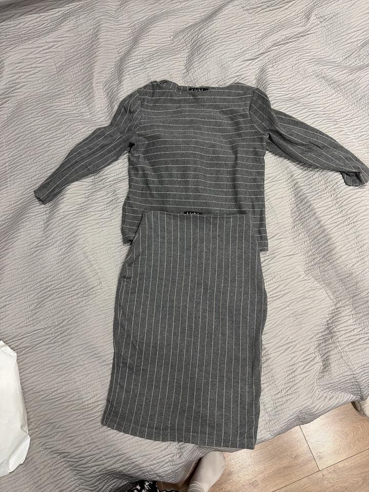 Костюм Lichi из топа и юбки