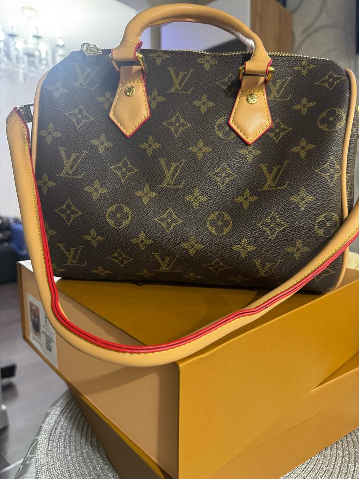Сумка Louis Vuitton