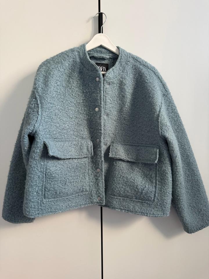 Куртка Zara из ткани букле