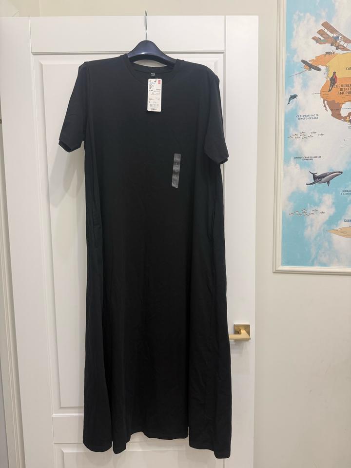 Uniqlo Платье миди
