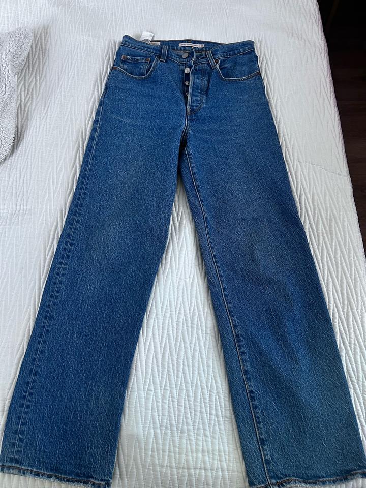 Джинсы Levi's Premium Ribcage Straight Ankle