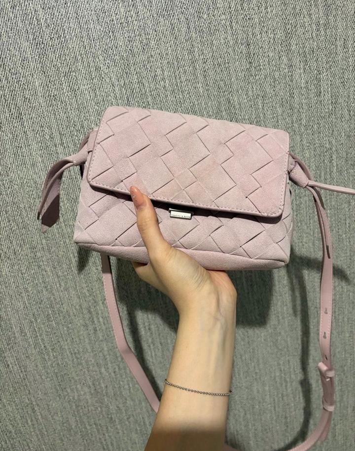 Сумка Charles & Keith