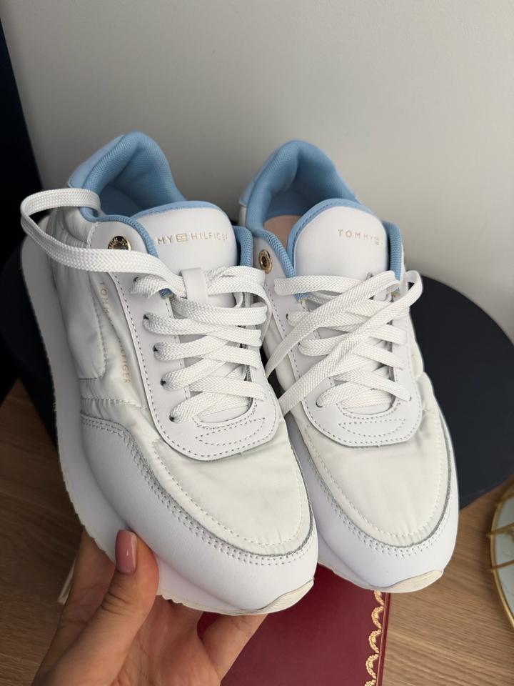 Кроссовки Tommy Hilfiger