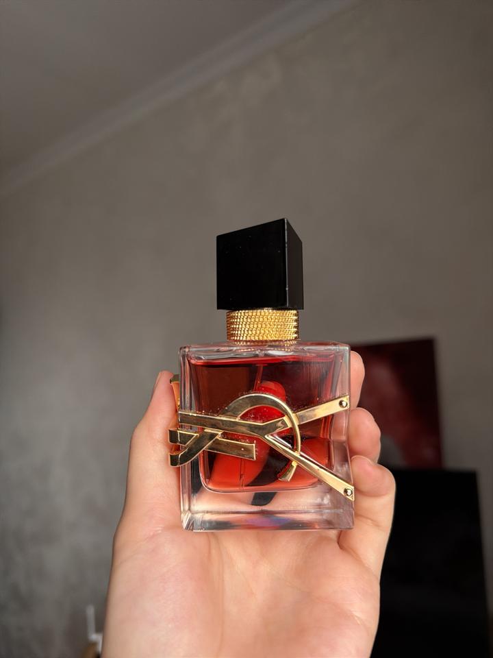 Парфюмерная вода Yves Saint Laurent