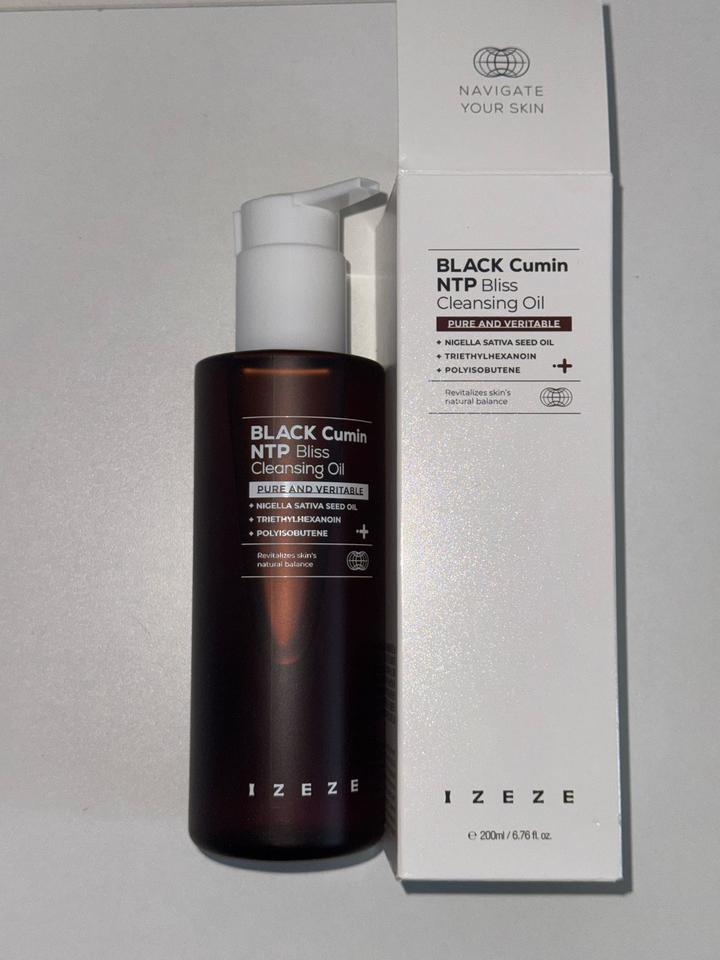 Гидрофильное масло IZEZE BLACK Cumin NTP Bliss Cleansing Oil