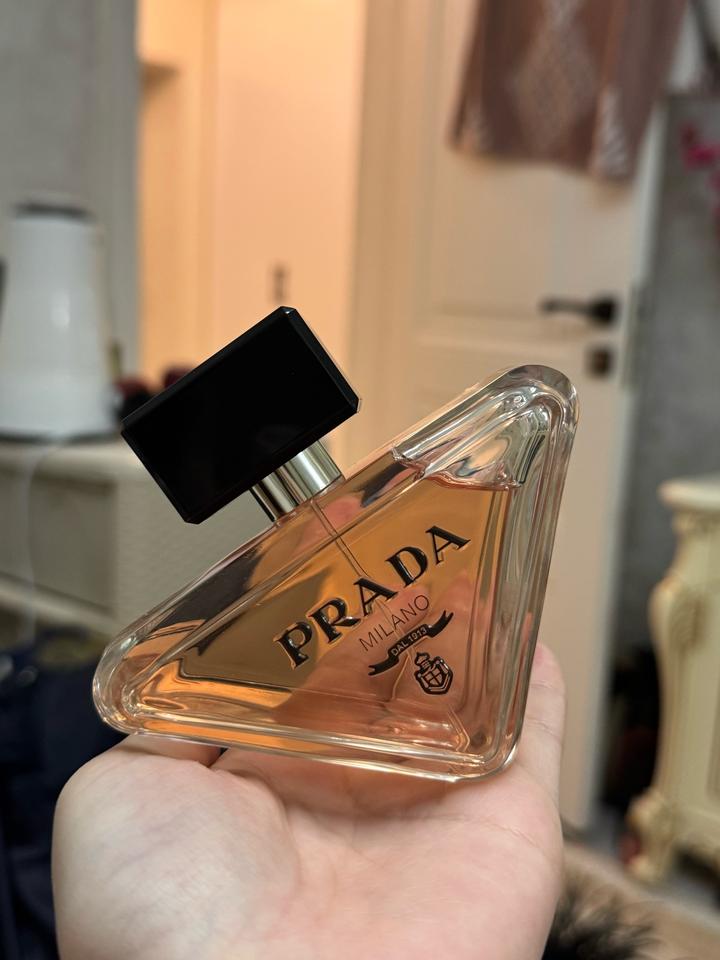 Prada Paradoxe