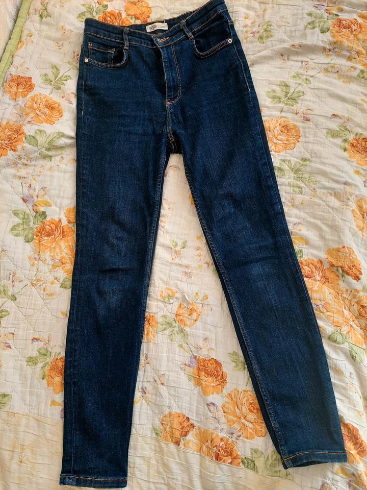Zara Джинсы темно синие