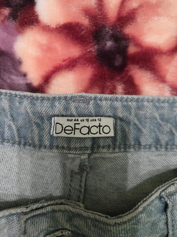 Джинсы DeFacto
