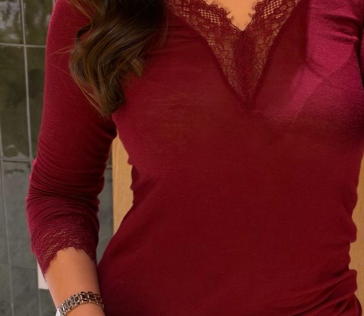 Intimissimi лонгслив с кружевом