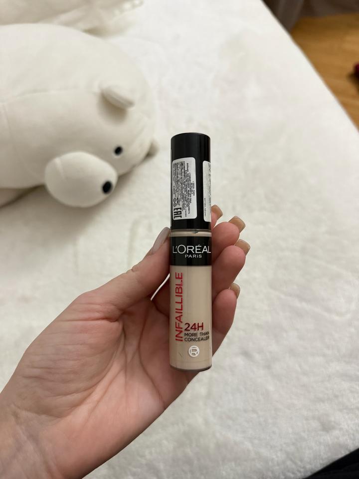Loreal Paris Консилер Infaillible 320