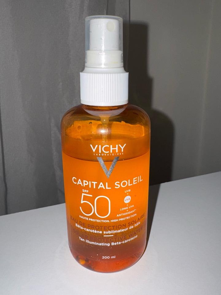 Солнцезащитный спрей Vichy Capital Soleil SPF 50