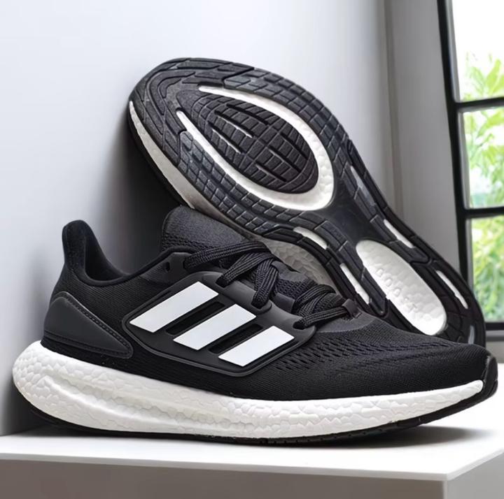 Кроссовки adidas