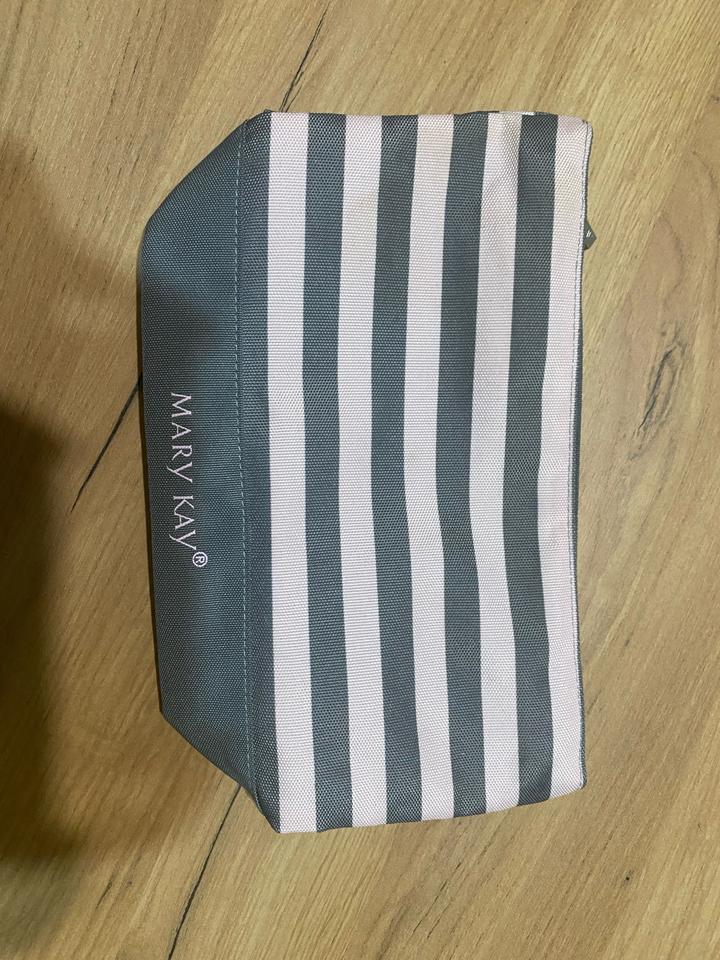 Косметичка Mary Kay