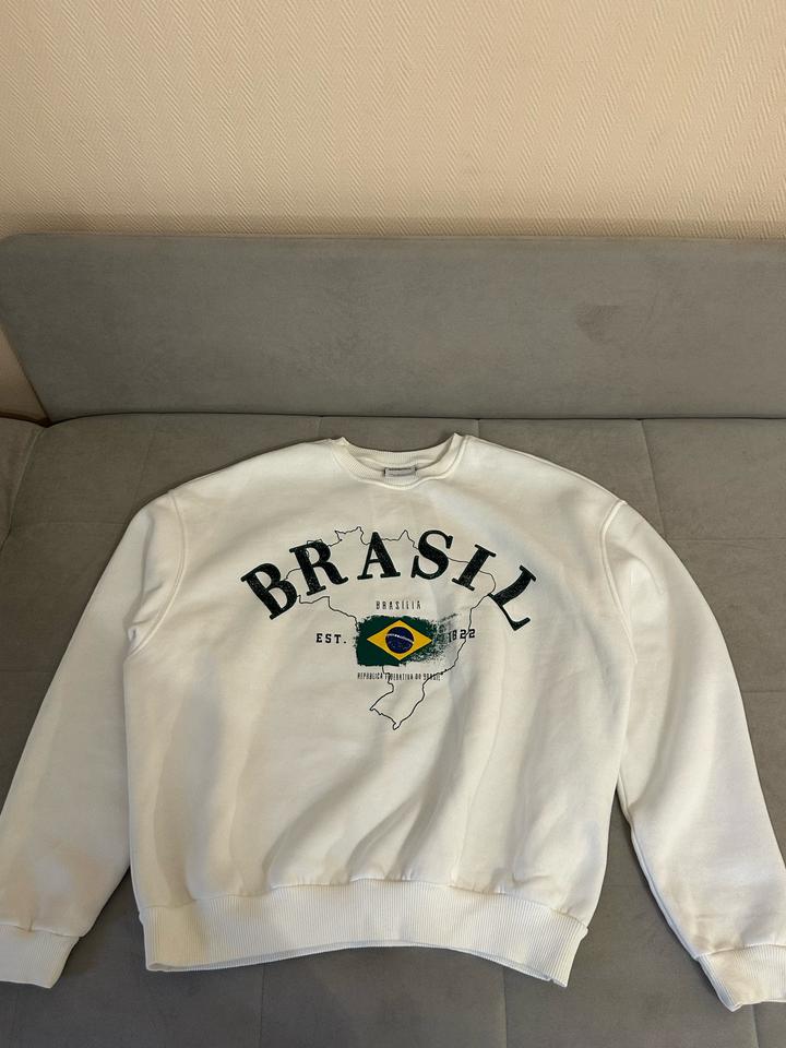 Свитшот BERSHKA