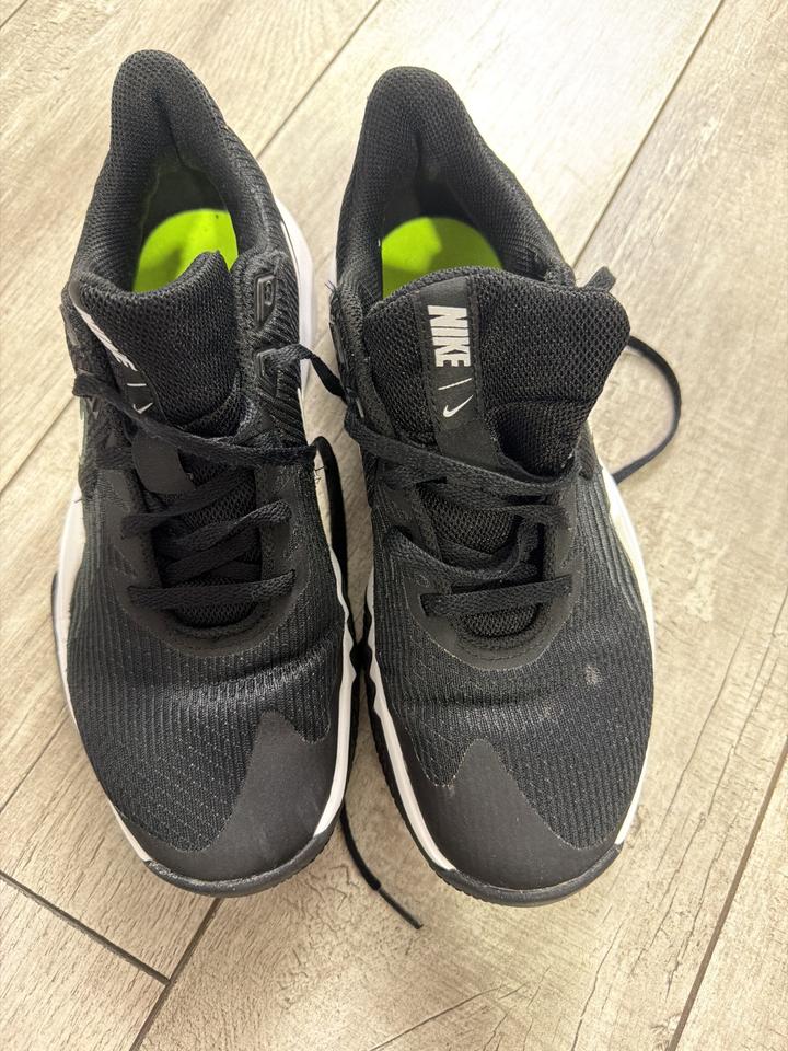 Кроссовки Nike