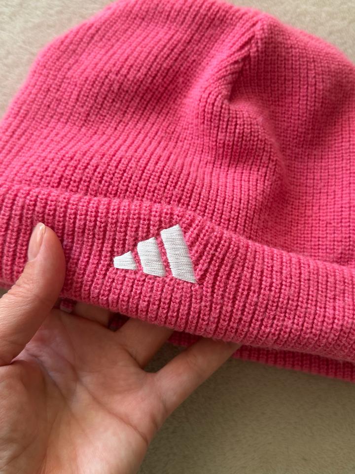 Шапка adidas