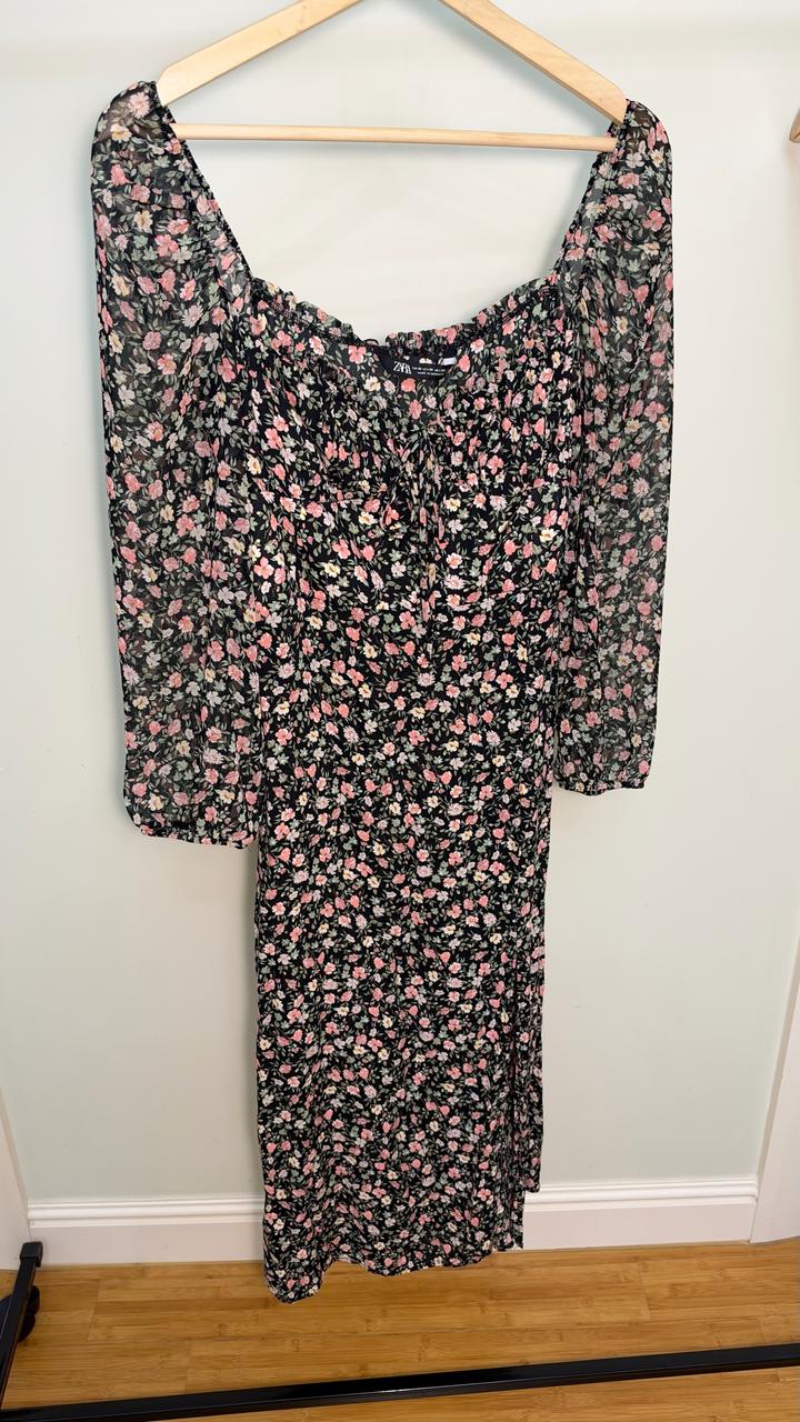 Платье Zara повседневное