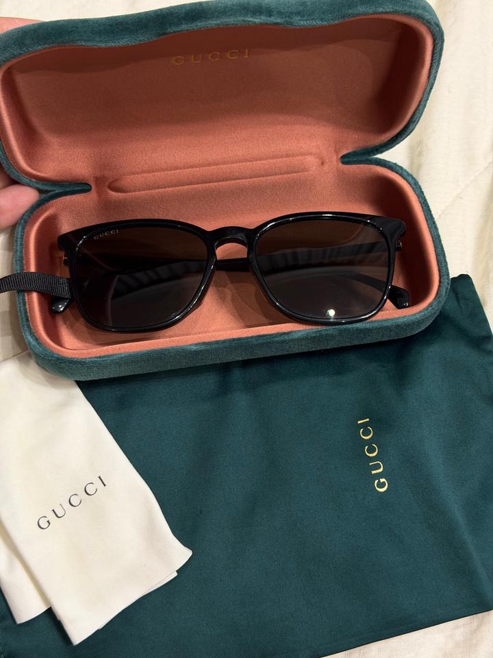 Солнцезащитные очки Gucci