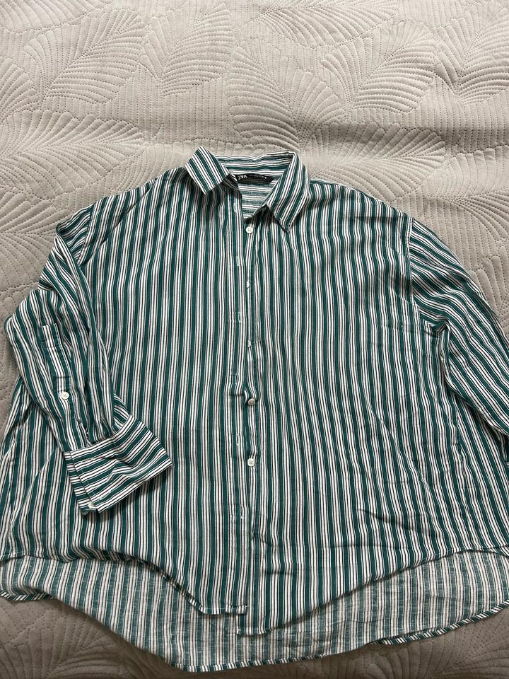 Рубашка ZARA в полоску