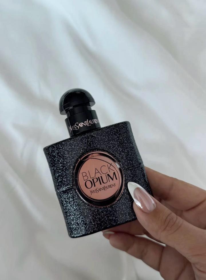 Парфюмерная вода Yves Saint Laurent Black Opium