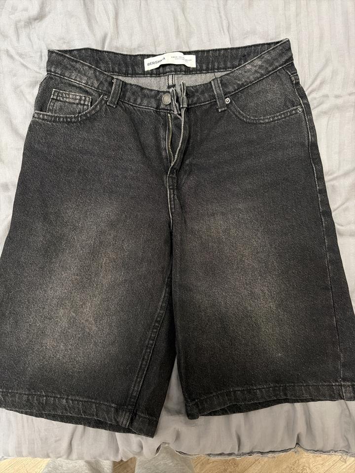 Джинсовые шорты Bershka