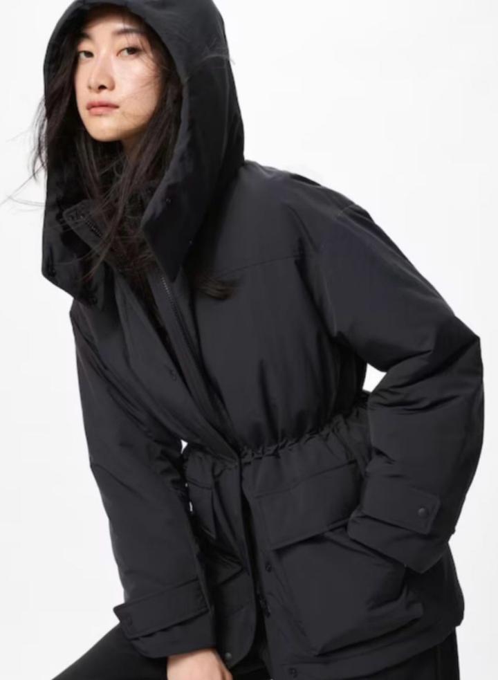 Пуховик Uniqlo с капюшоном