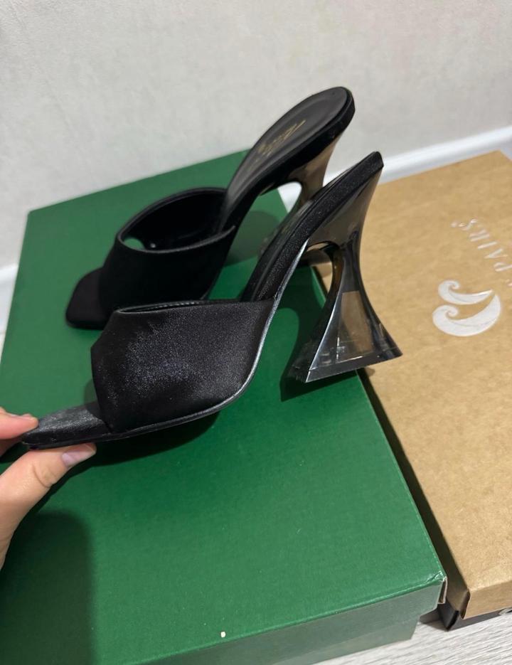 Zara Босоножки мюли