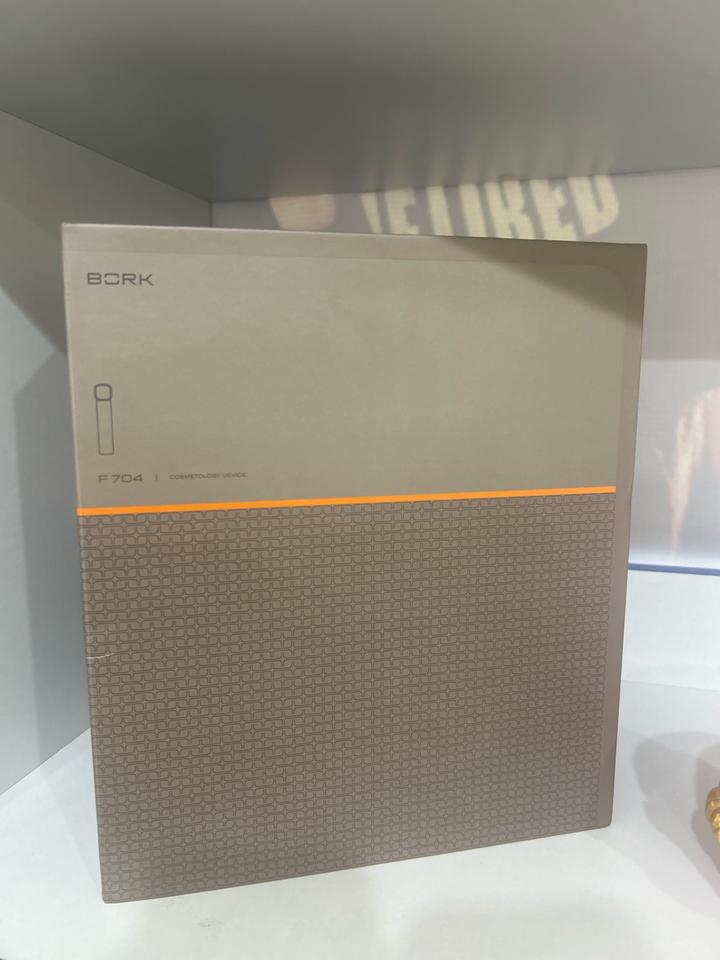 BORK F704 косметологический аппарат