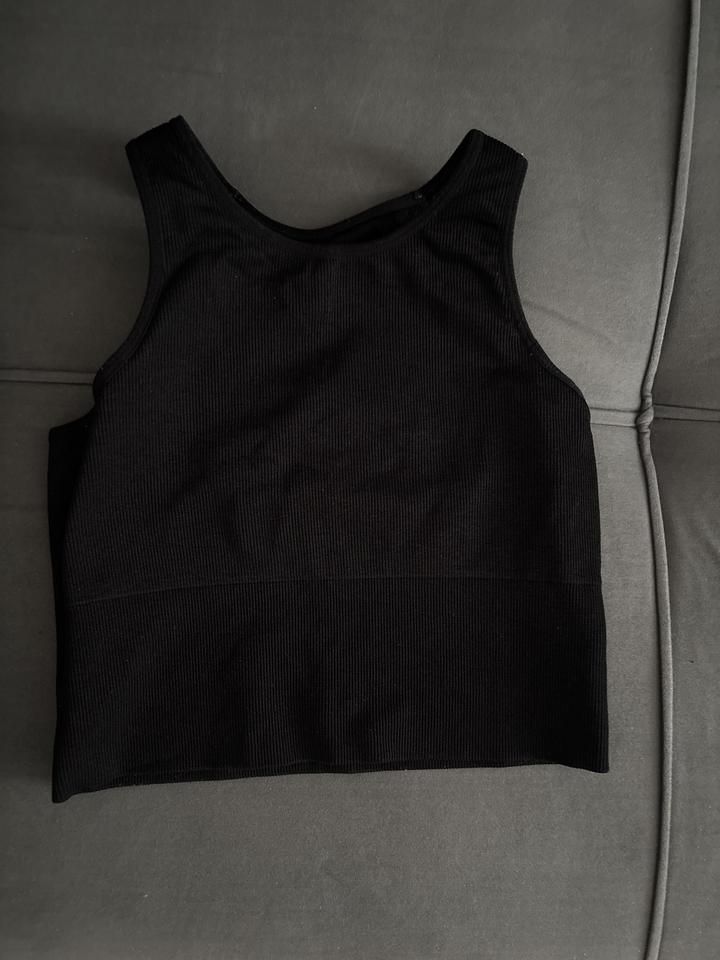 H&M Укороченный топ в рубчик