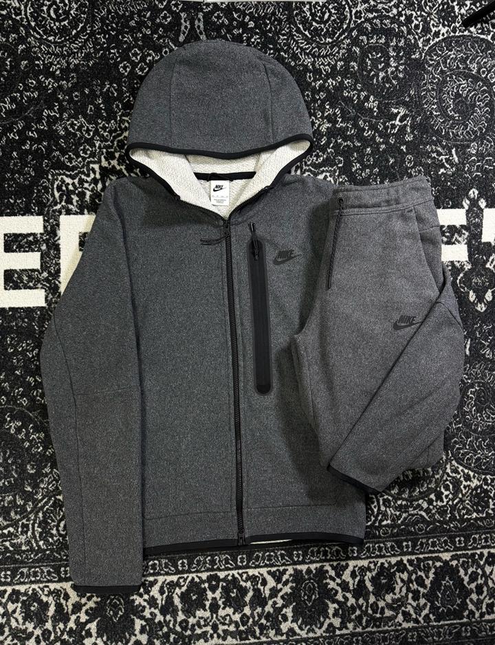 Спортивный костюм Nike Tech Fleece