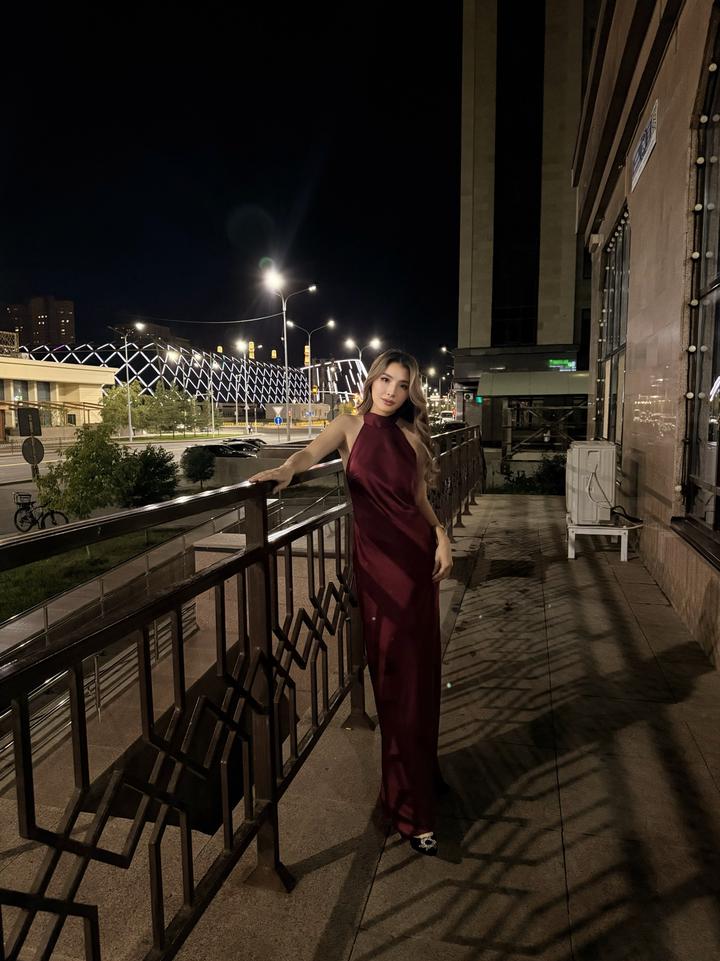 Вечернее платье