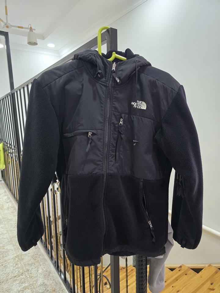 The North Face — флисовая куртка Polartec с капюшоном