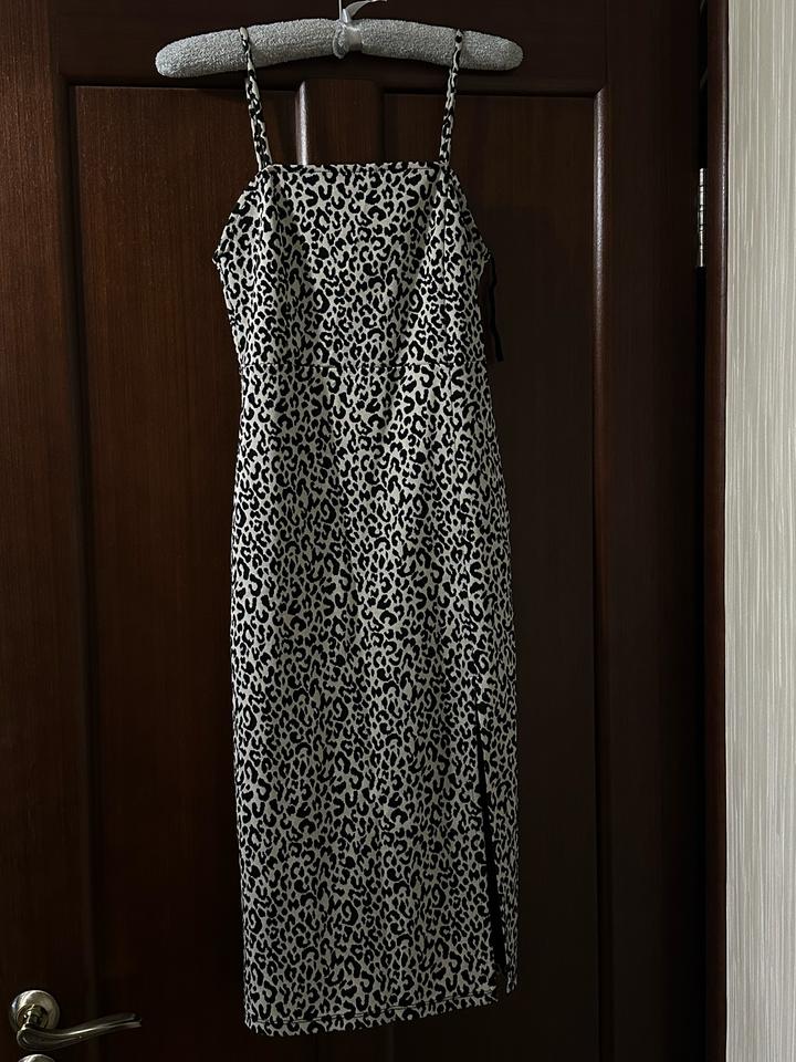 Платье ZARA леопардовое на бретелях
