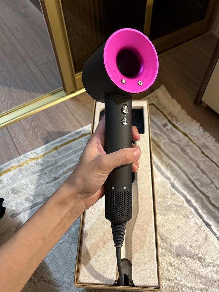 Фен Dyson Supersonic