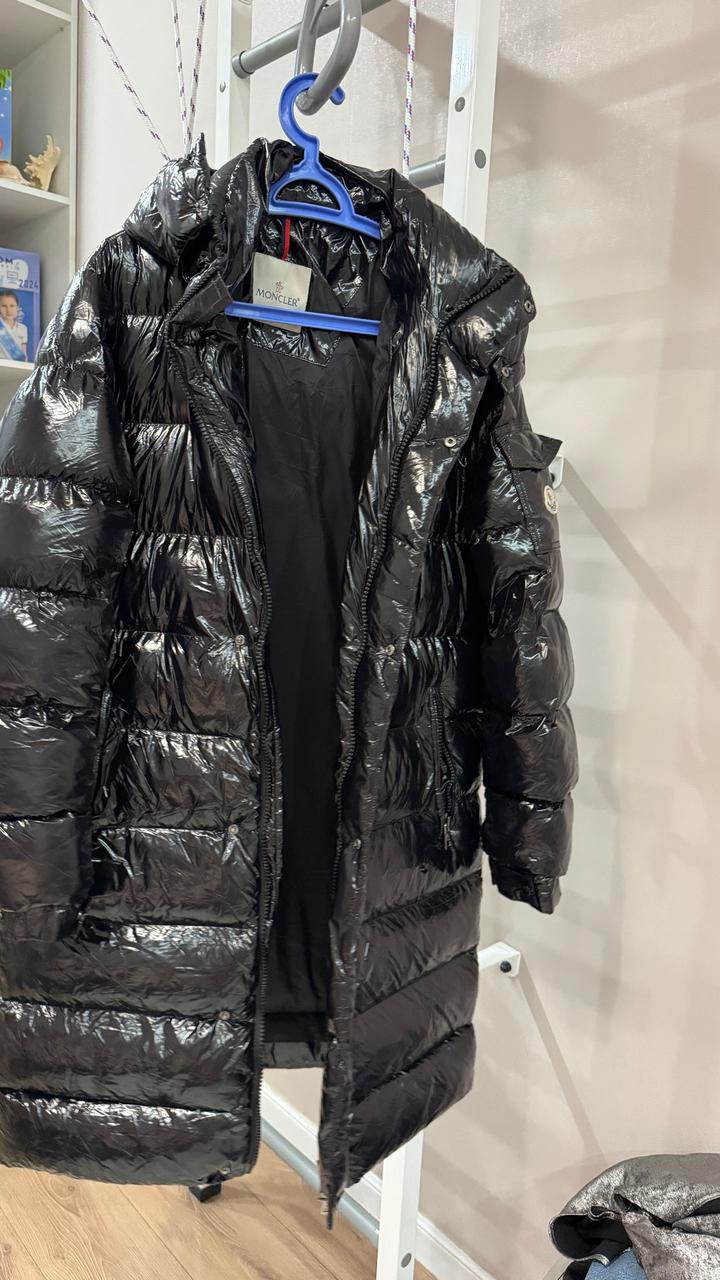Пуховик Moncler