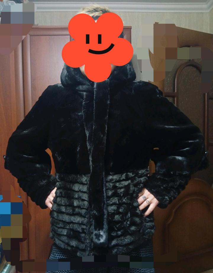 Продам Очень красивую ЭКО шубку