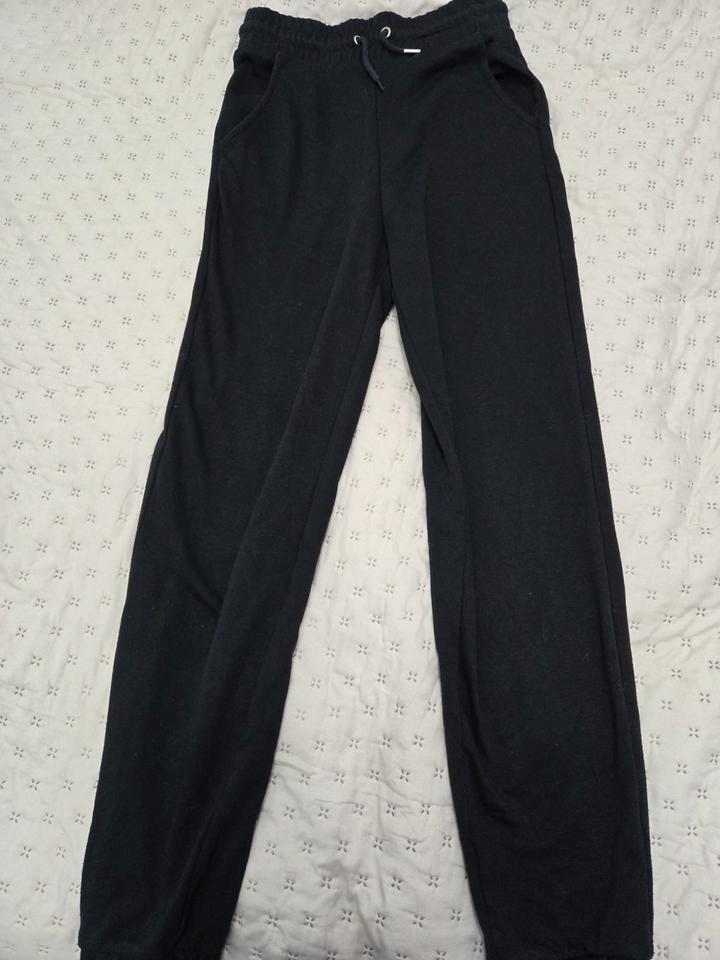 Спортивные брюки Stradivarius