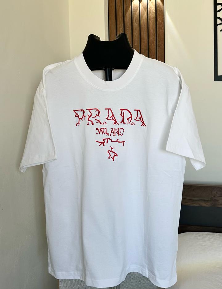 Футболка Prada