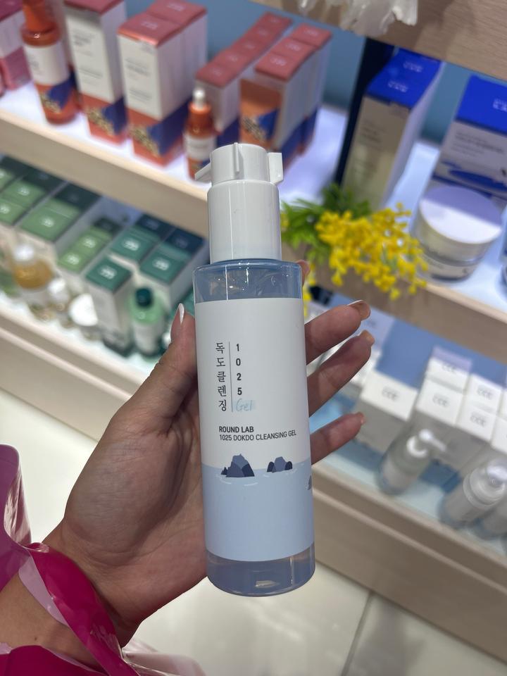 Гель для умывания ROUND LAB 1025 Dokdo Cleansing Gel