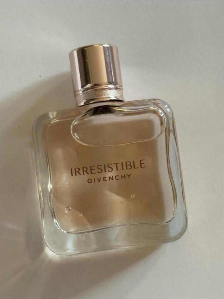 Парфюм Irresistible Givenchy