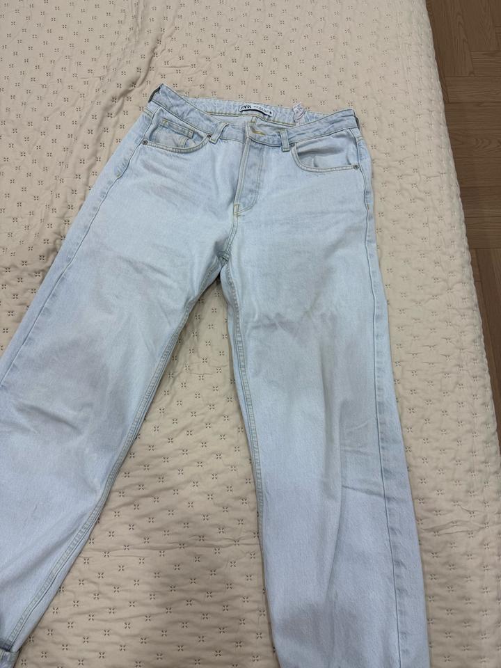 Джинсы ZARA